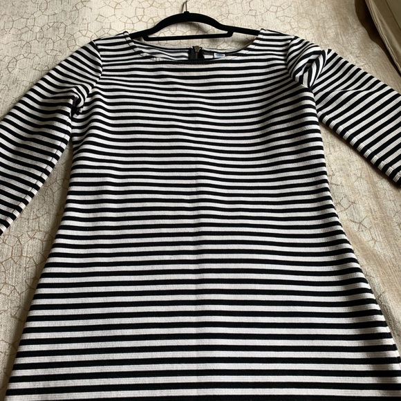 Old Navy black and white 3/4 sleeve dress - Picture 2 of 2